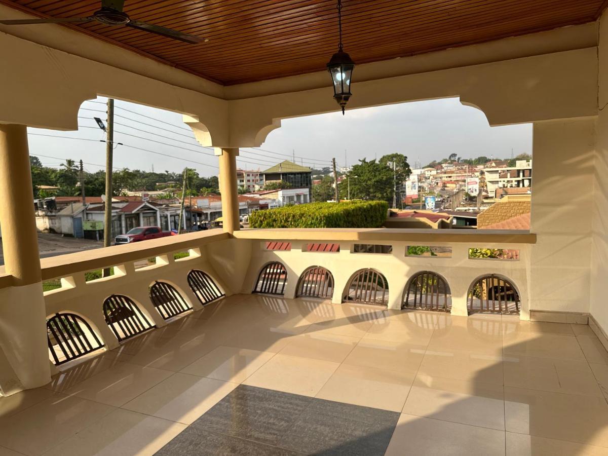 D Barfi Guesthouse, Excellent Location Kumasi Eksteriør bilde